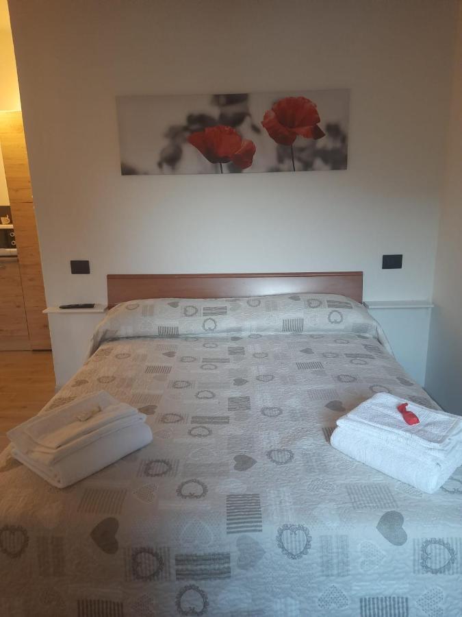 La Rondine Apartment Roccasparvera Luaran gambar